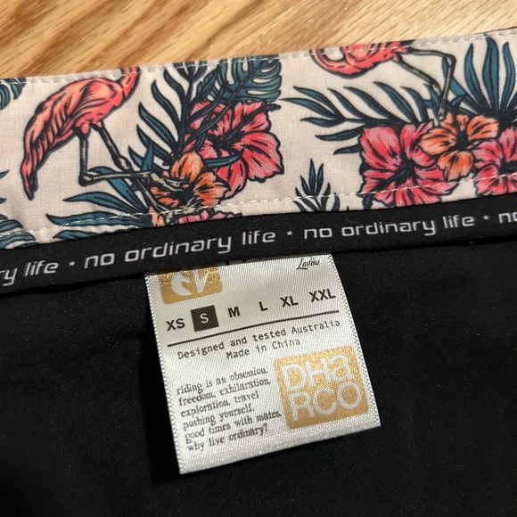 DHaRCO Women’s MTB GRAVITY PANTS, size small, color LOAM - Picture 3 of 5